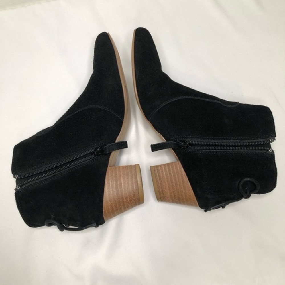 Isaac Mizrahi Charles Black Suede Back Lace Ankle Booties Block Heel Womens 6M - Picture 6 of 10